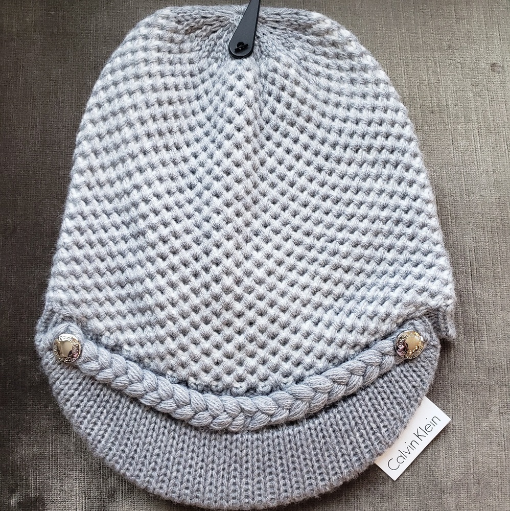 NWT- Calvin Klein CK gray & white knit hat w/ brim